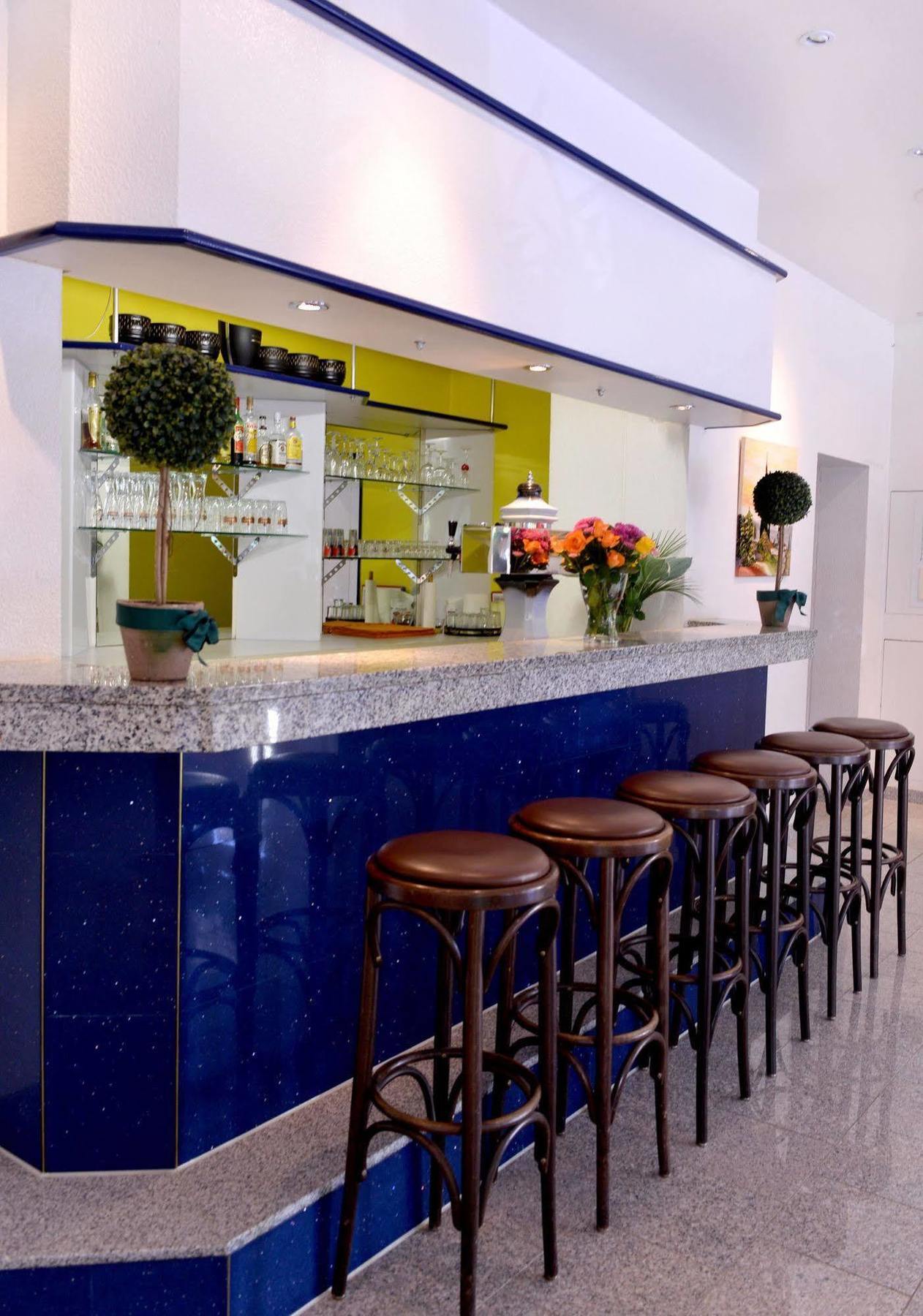 Alpha Hotel garni Dietzenbach Esterno foto