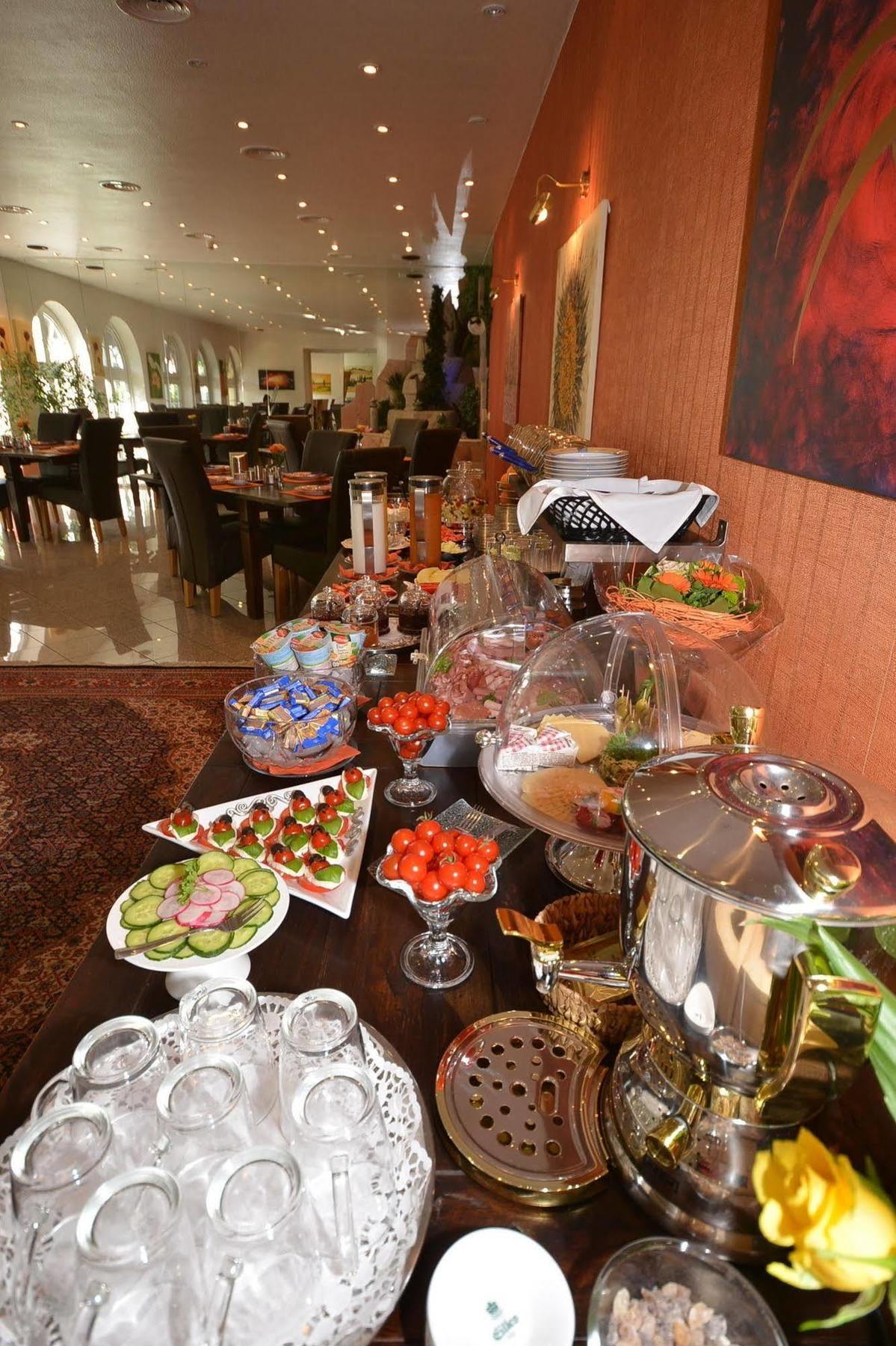 Alpha Hotel garni Dietzenbach Esterno foto